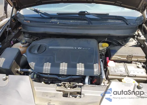 2015 Jeep Cherokee Latitude z USA, uszkodzony, nr VIN 1C4PJLCS7FW596773